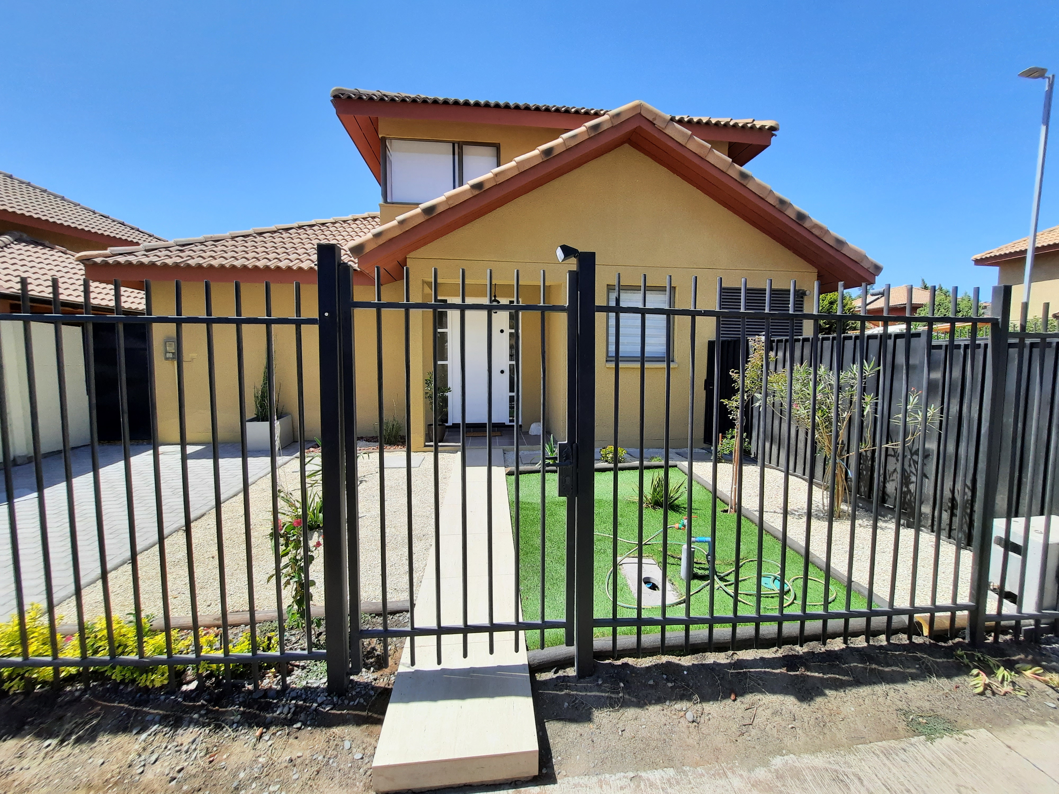 Alto el Manzano Til Til